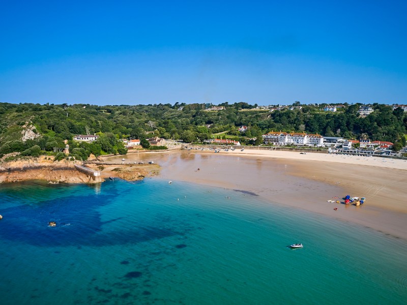 St_Brelade_.jpg