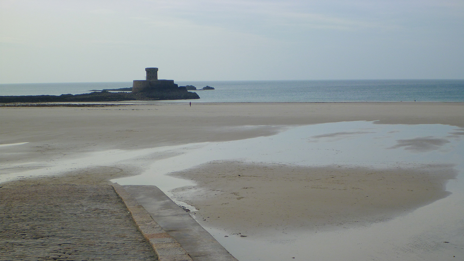 le_braye_beach.jpeg