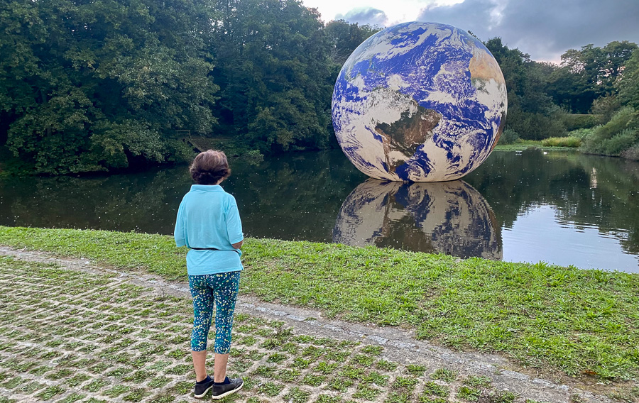 globe.jpg