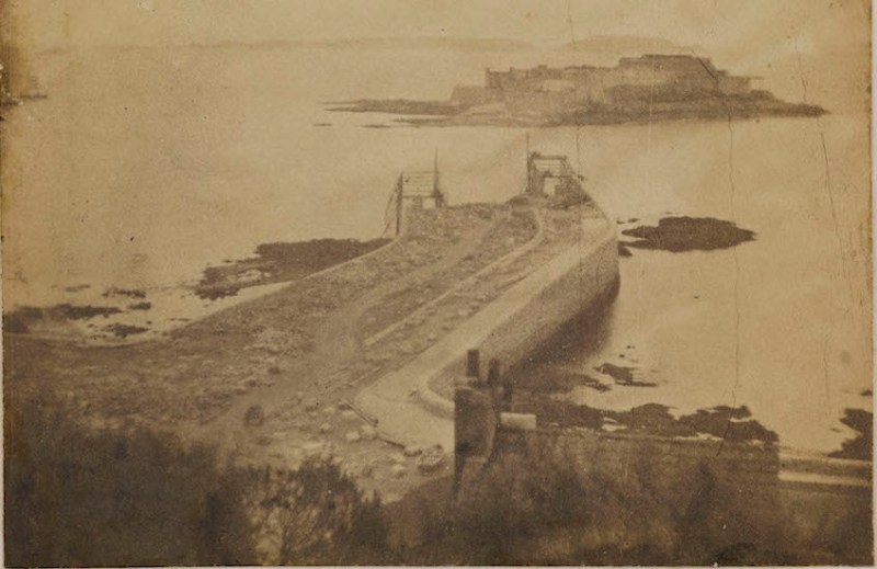 Castle_Cornet_harbour_emplacement_construction_image_by_hugo_charles.jpg