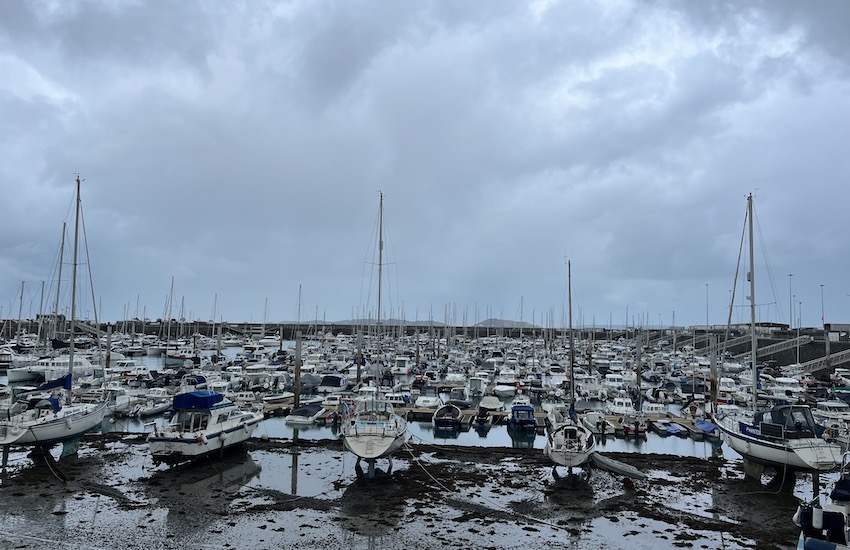 Storm_Ciaran_QE2_Marina.jpeg