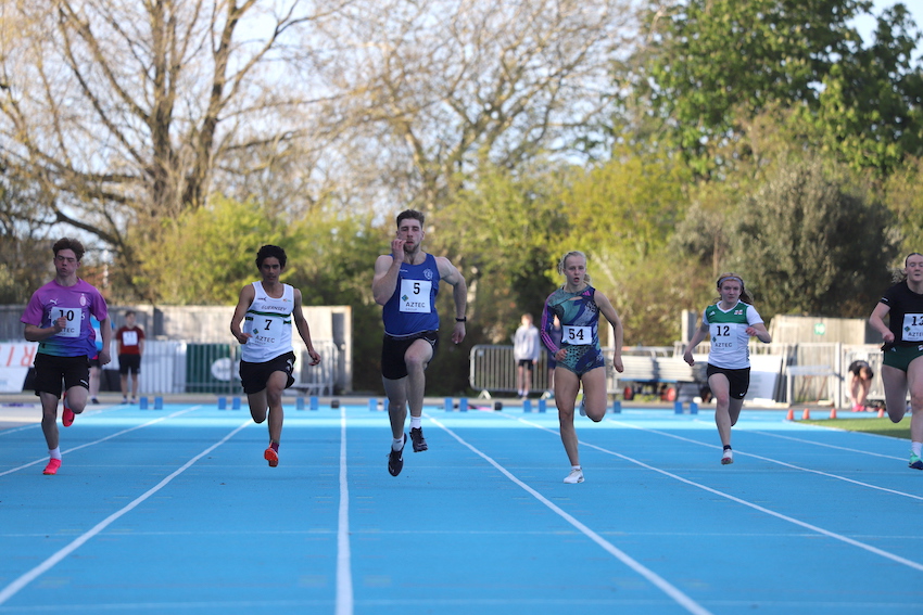100m_track_and_field_1_evan_campbell_Abi_Galpin.JPG
