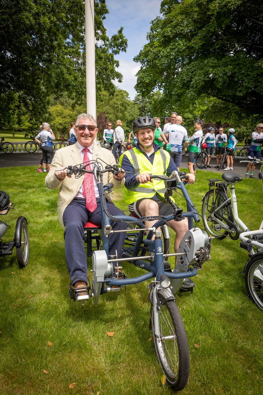0093-ONLYFOOLSDONKEYS.jpg Lieutenant governor wheels for you Tim Langlois