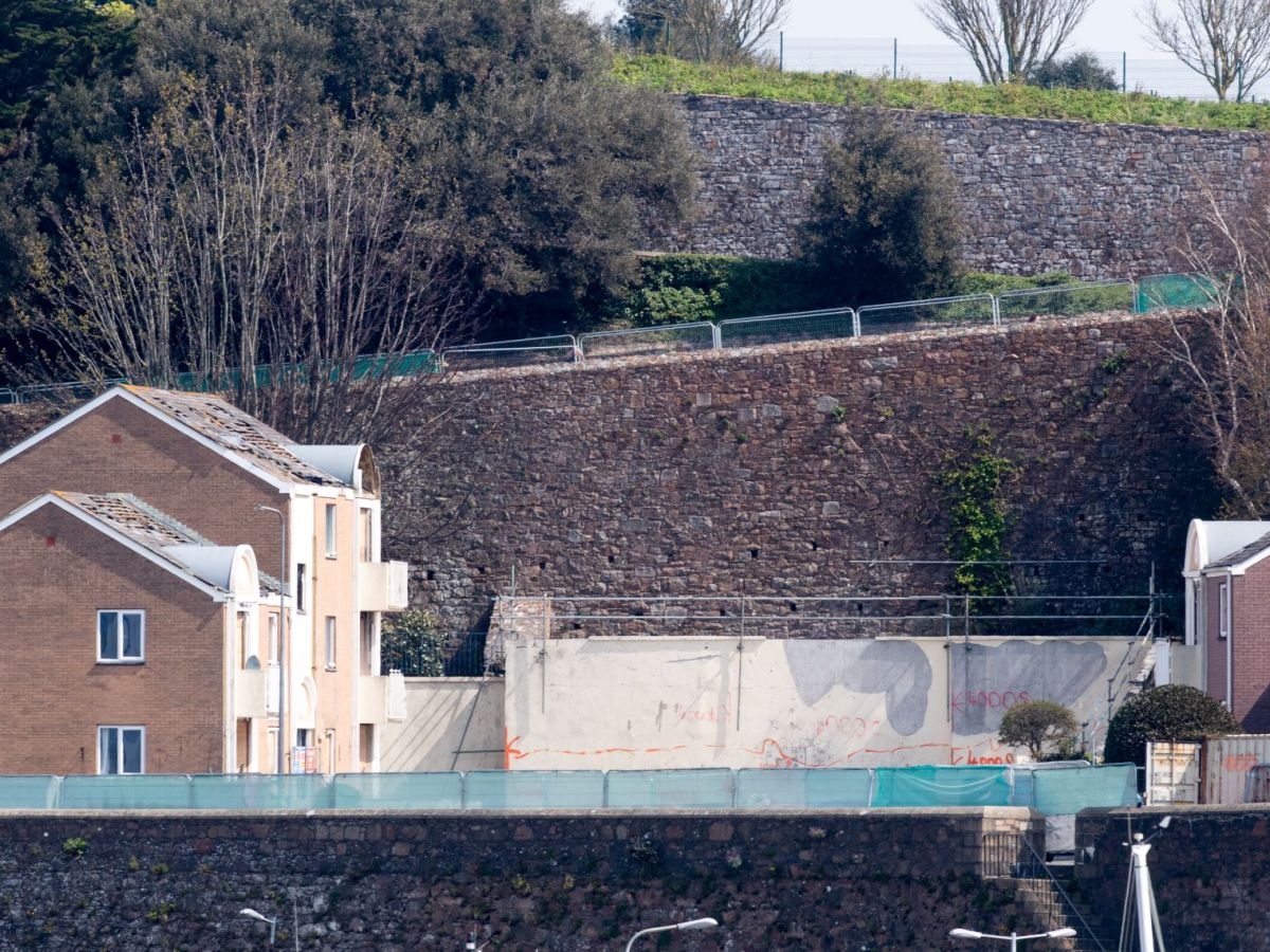 Former Island Energy tells trial of lack of supervision when carrying out work