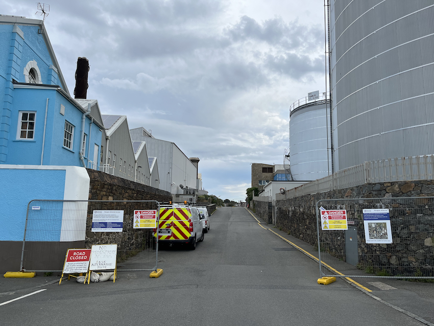 power_station_hougue_jehannet_guernsey_electricity_bridge.jpg