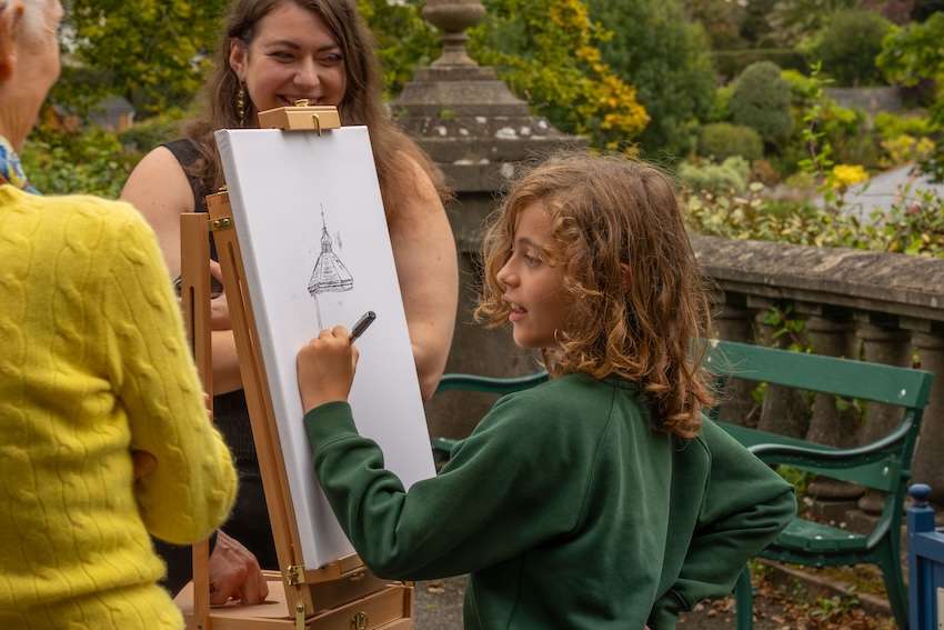 24_08_27_Elliott_Chaigne_starts_his_illustration_of_Candie_Gardens_museum_using_equipment_funded_by_Condor.jpg