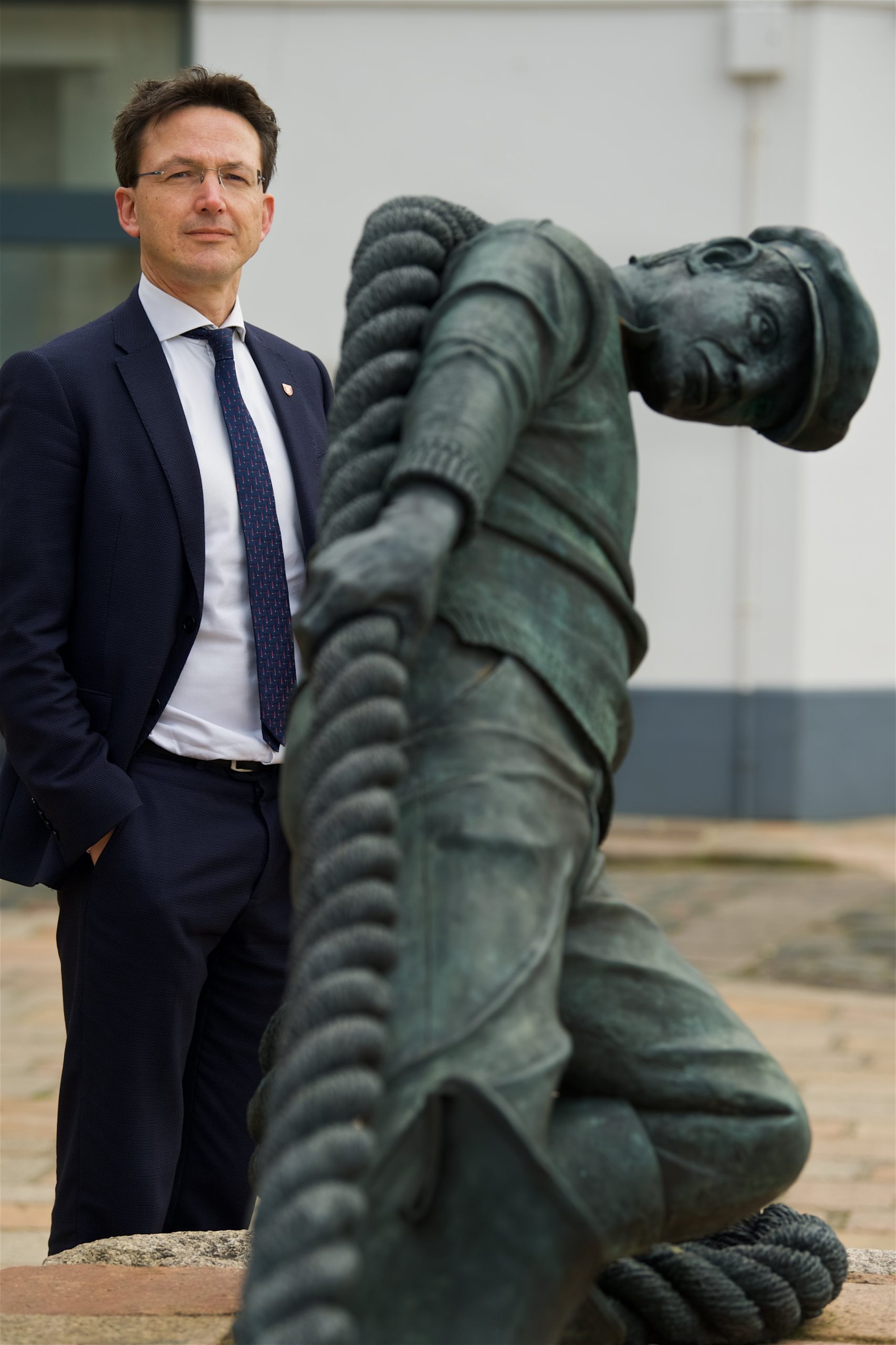 Kirsten_Morel_outside.jpg