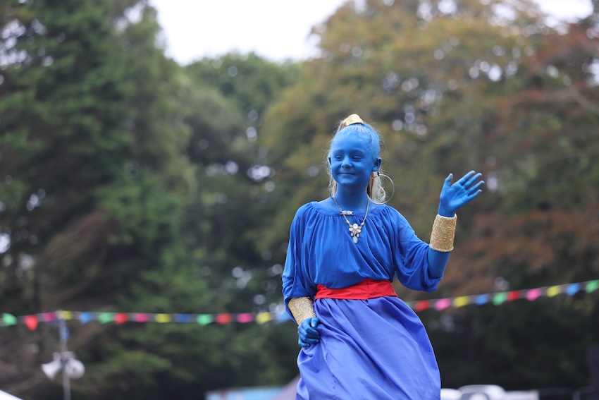 North_Show_2024_Battle_of_Flowers_Blue_Genie.JPG