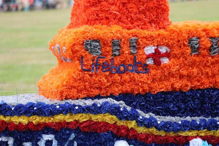 North_Show_2024_Battle_of_Flowers_lifeboat.JPG