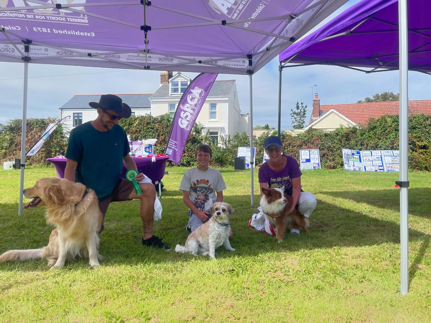 fabulous-fellas-lovely-ladies-gspca-south-show-2024-adult-dog-class