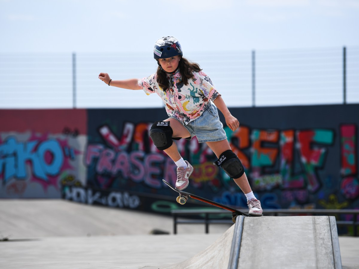 Mum of skateboarding prodigy pushes for indoor park