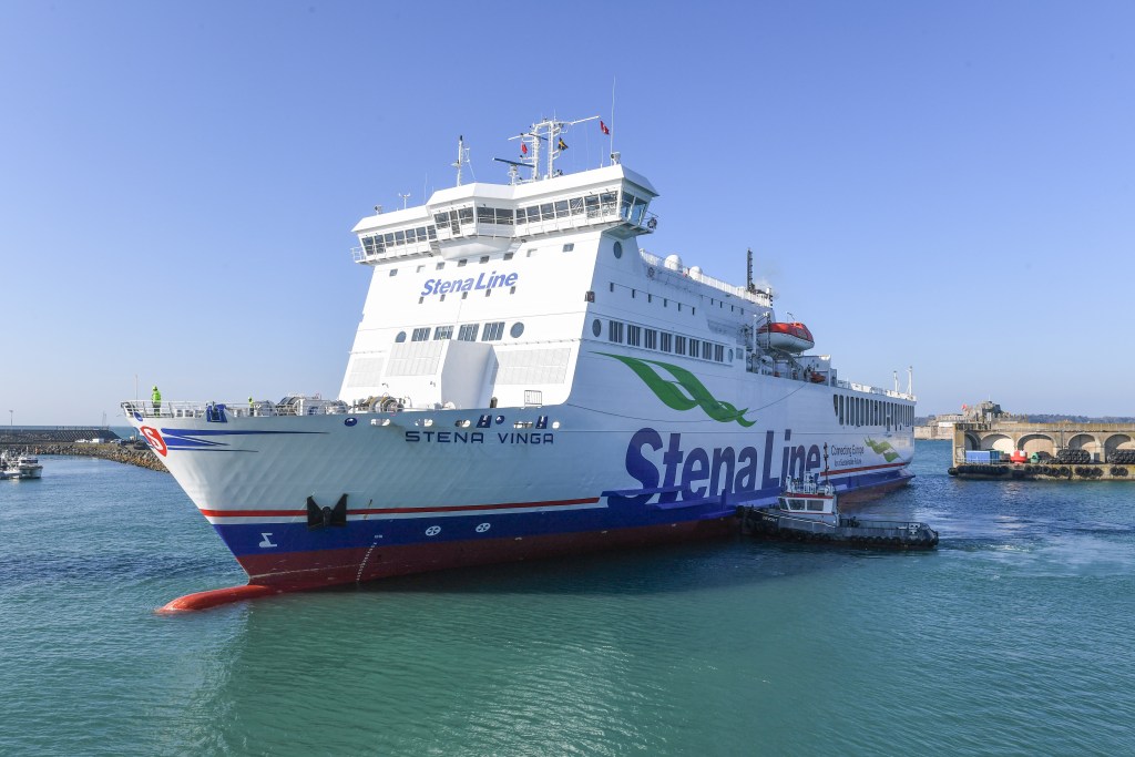 Government explores new options for inter-island ferry and air links