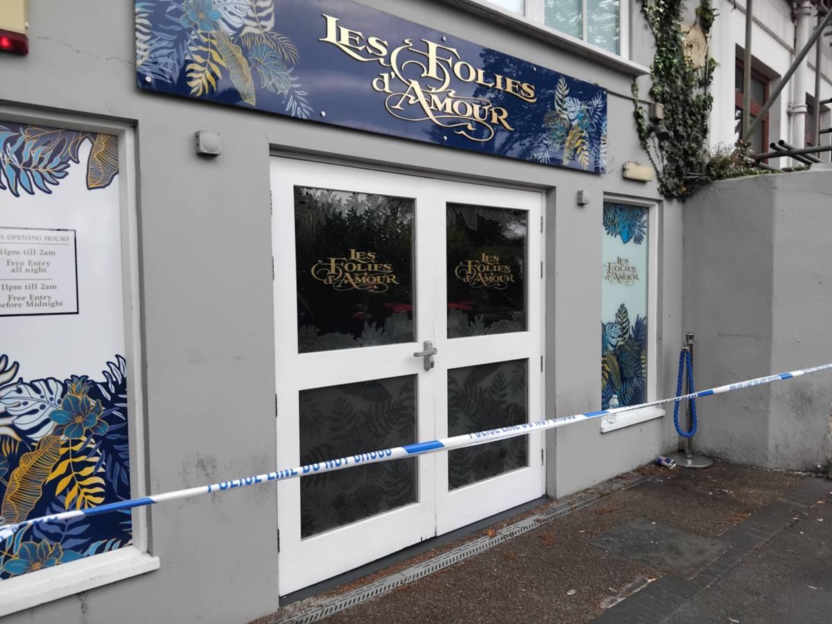 Folies bomb threat on Liberation night