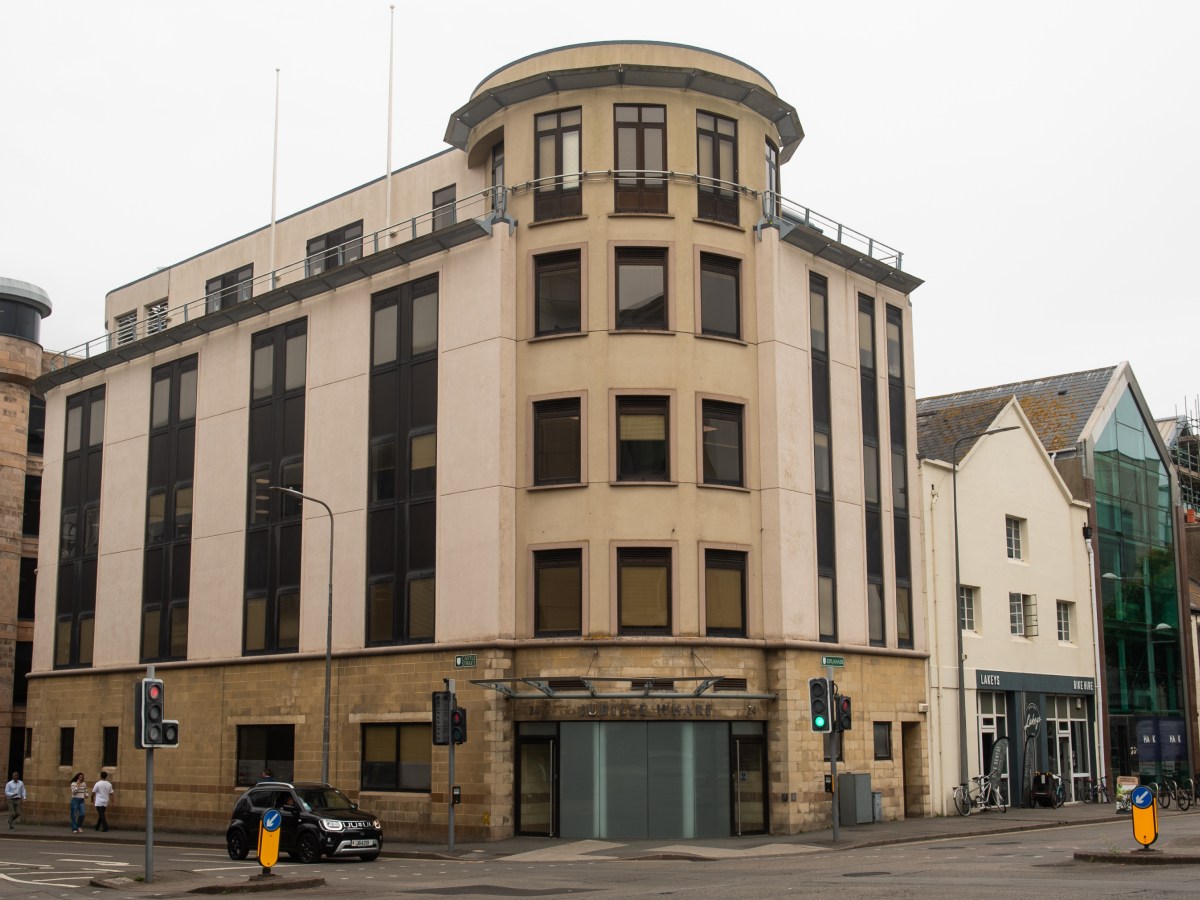 £250k new court opens ahead of Haut du Mont trial