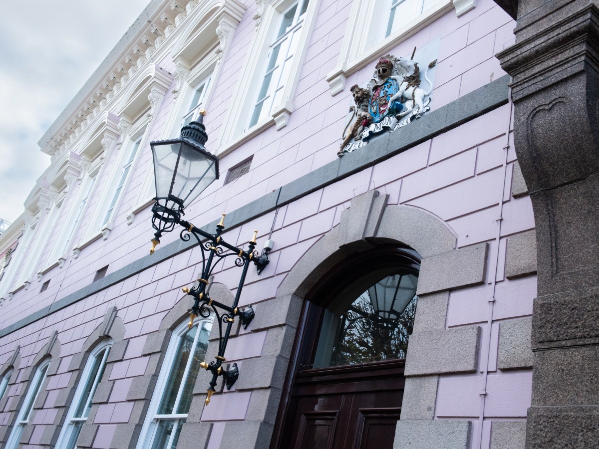 Bailiff misled in Grouville neighbours’ renovation row