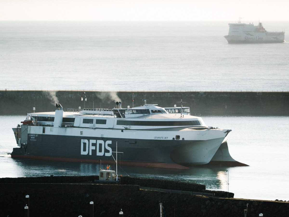 Extra ferry services as strong winds threaten to disrupt travel